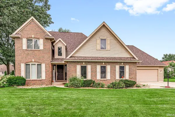 57119 Bluff Crest Drive, Elkhart, IN 46516