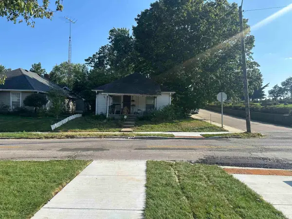 935 W Kirkwood Avenue, Bloomington, IN 47404