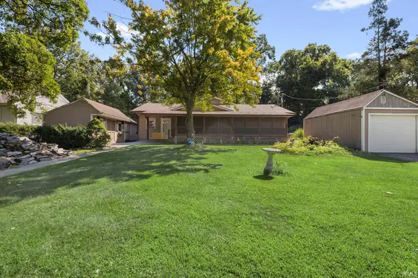 53316 Nadine Street, South Bend, IN 46637