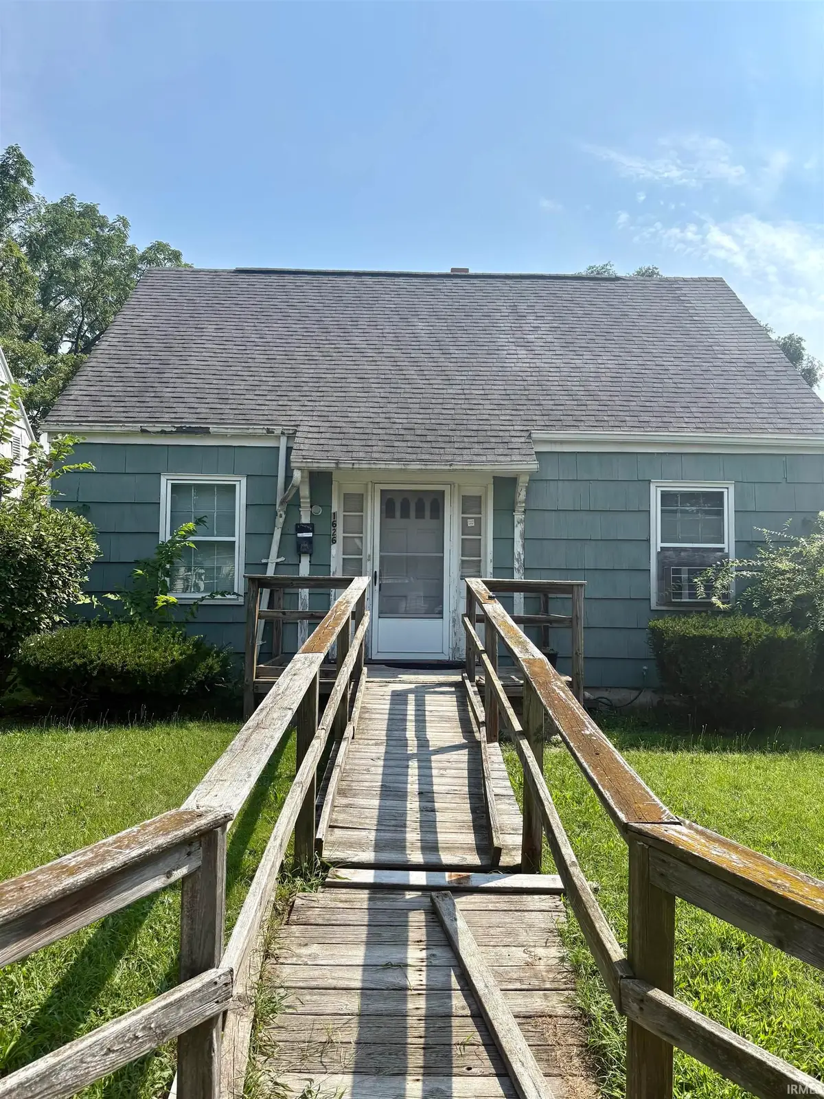 1626 Johnson Street, South Bend, IN 46628 - #1