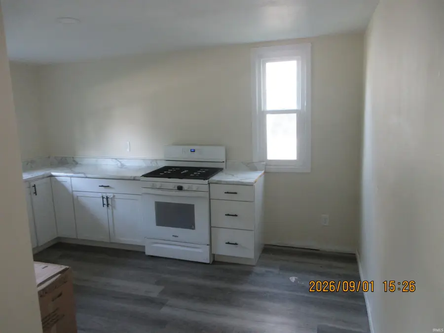 910 E Market Street, Warsaw, IN 46580 - #2