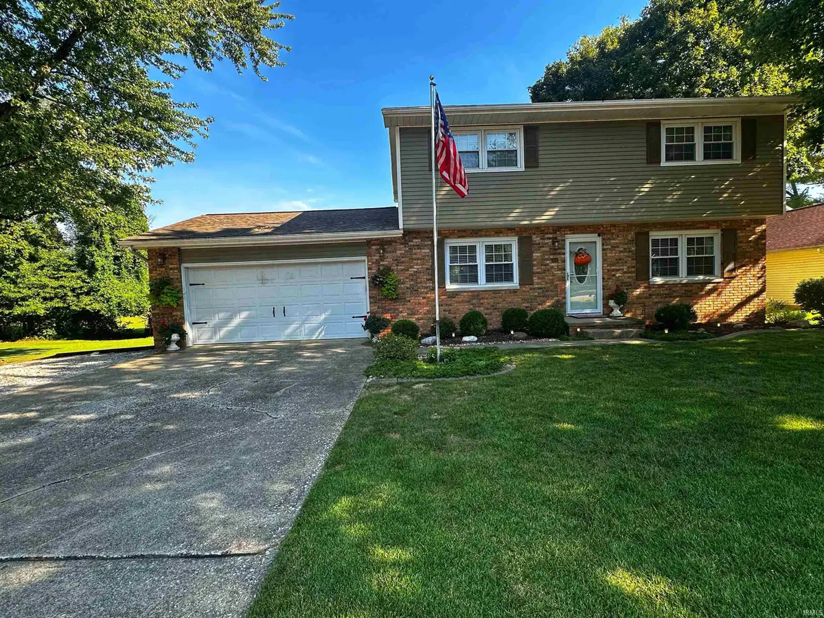 504 E Highland Avenue, Washington, IN 47501 - #1