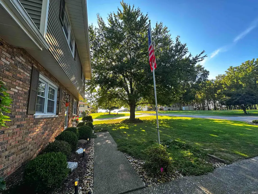 504 E Highland Avenue, Washington, IN 47501 - #2