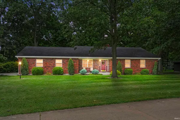 301 Oakwood Drive, Albion, IN 46701