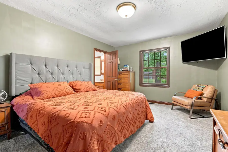 301 Oakwood Drive, Albion, IN 46701 - #3
