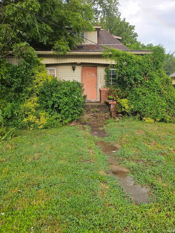 1926 S Red Bank Road, Evansville, IN 47712