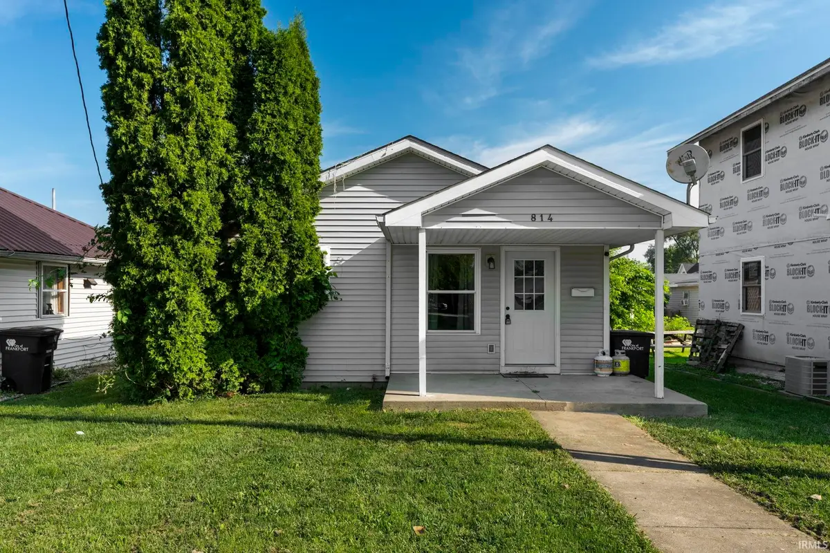 814 W Boone Street, Frankfort, IN 46041 - #1