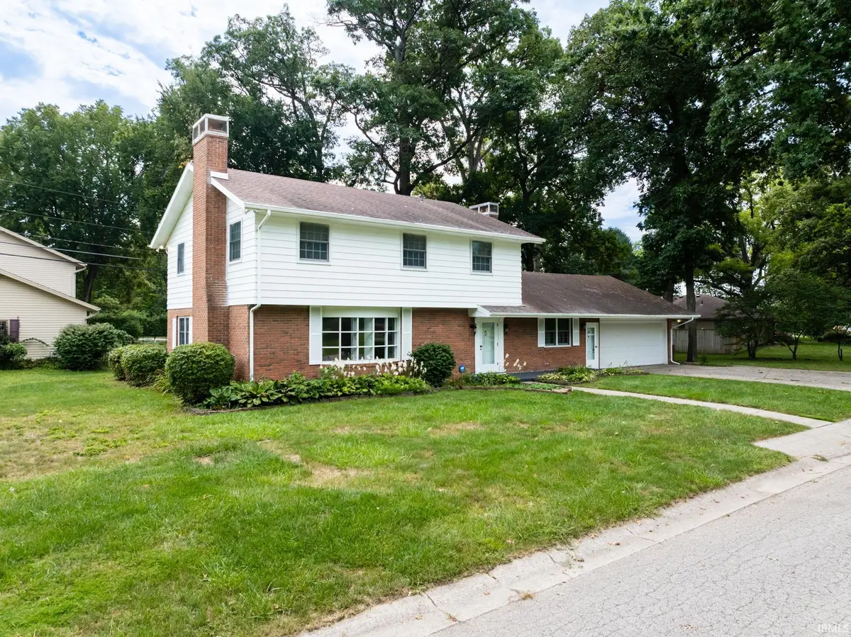 420 N Brentwood Lane, Muncie, IN 47304 - #1