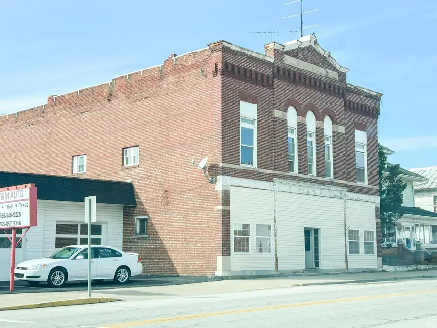 118 S Walnut Street, Ridgeville, IN 47380 - #2