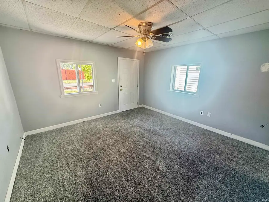 27 E Morgan Avenue, Evansville, IN 47711 - #3