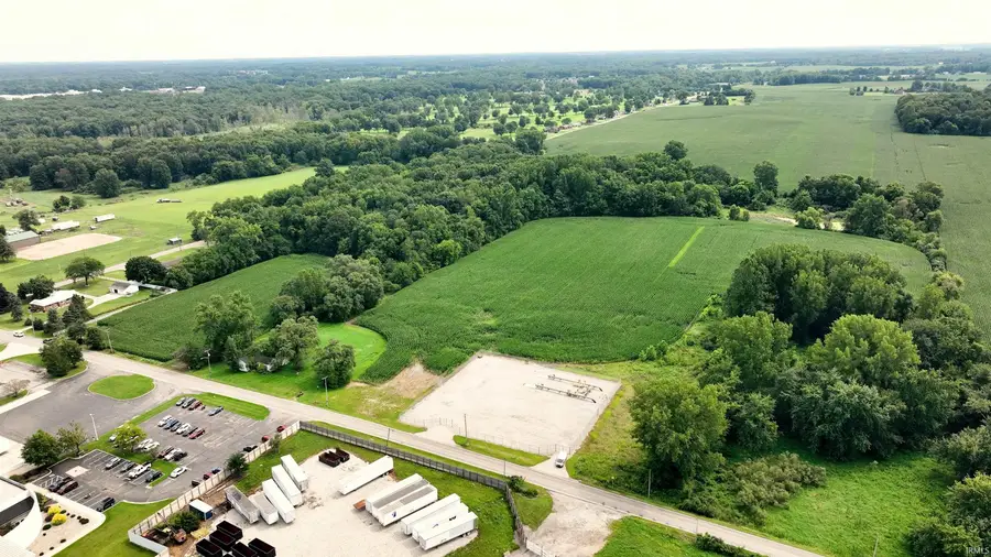 2001 W Crystal Lake Road, Warsaw, IN 46580 - #2