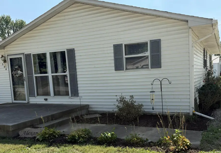 506 Johnson Street, Monroe City, IN 47557 - #2