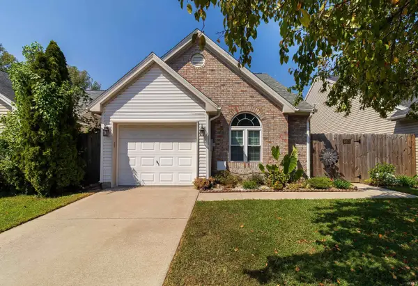 5871 River Walk Circle, Newburgh, IN 47630
