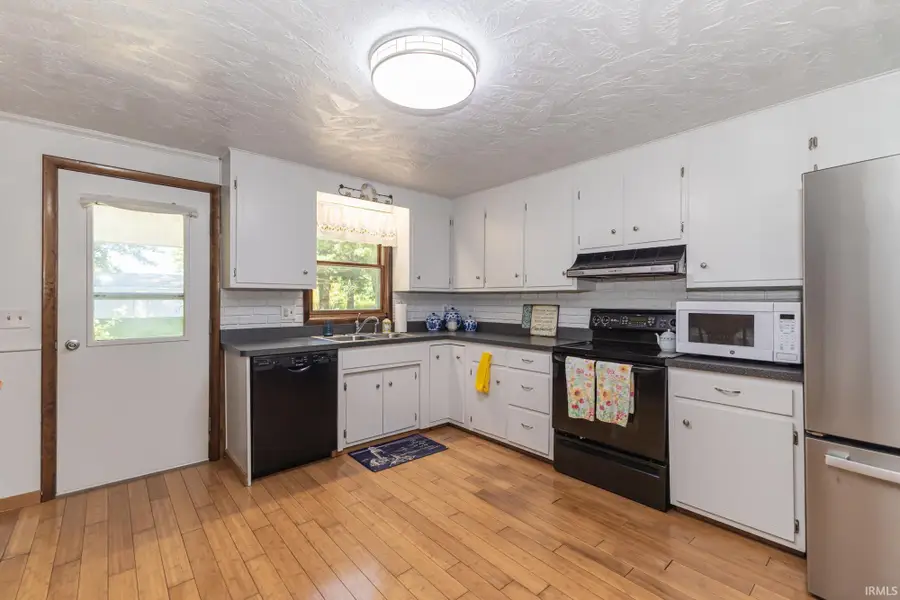 7200 W Farmdale Road, Daleville, IN 47334 - #3