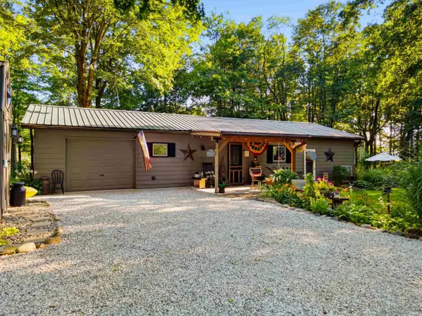 91 E Slocum Boulevard, Somerset, IN 46940