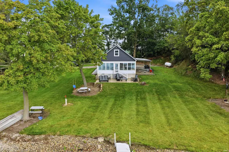 5443 W Diamond Lake Road, Wawaka, IN 46794 - #2