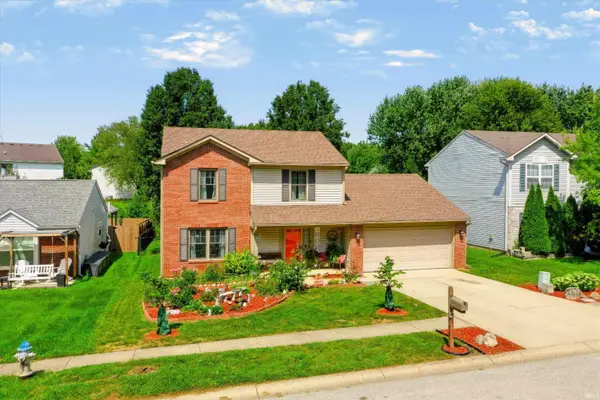 1544 W Edinburgh Bend, Bloomington, IN 47403