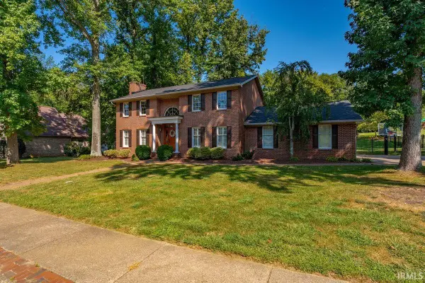 7122 Wedgewood Drive, Newburgh, IN 47630