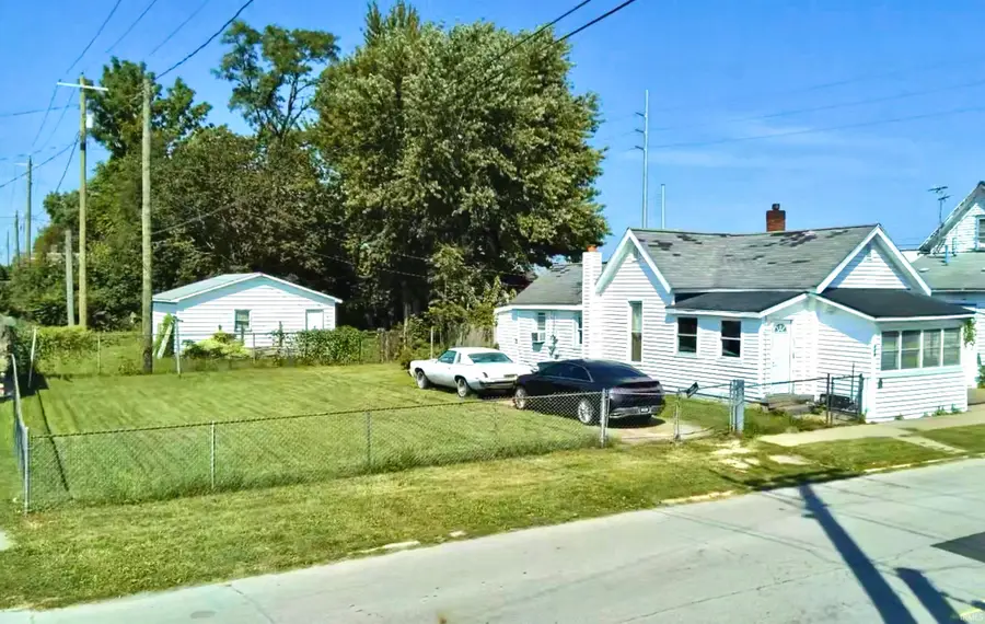 315 E 9th Street, Marion, IN 46953 - #2