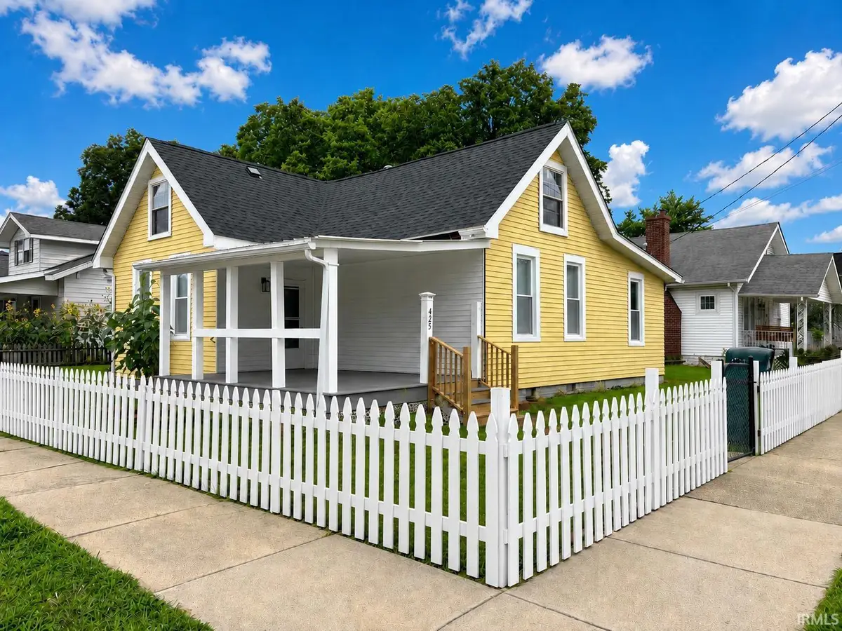 425 S 4th Street, Vincennes, IN 47591 - #1