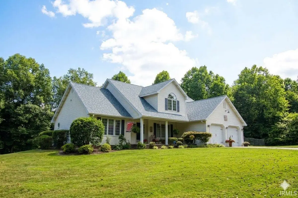 545 E Old Petersburg Road, Princeton, IN 47670 - #1