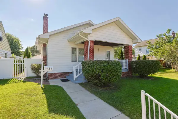 1925 Berkley Place, South Bend, IN 46616
