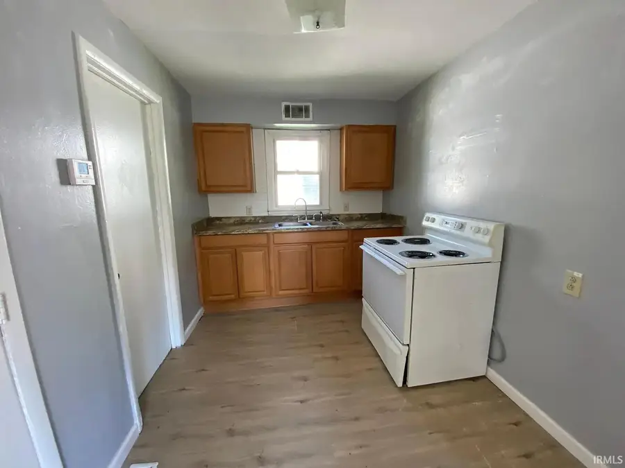 324 E Moore Street, Boonville, IN 47601 - #2