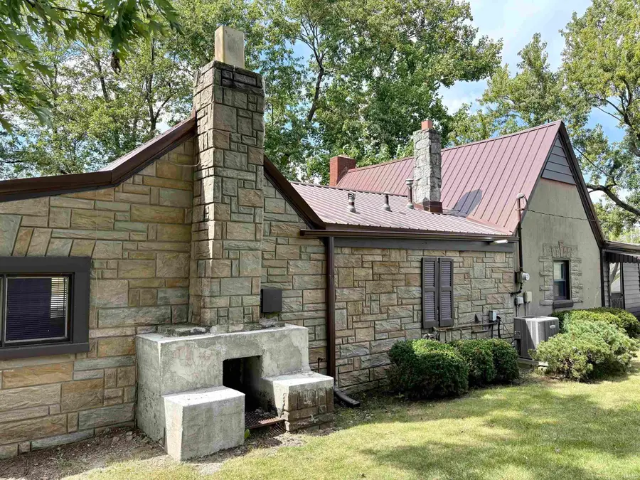 3300 S Walnut Street, Muncie, IN 47302 - #2