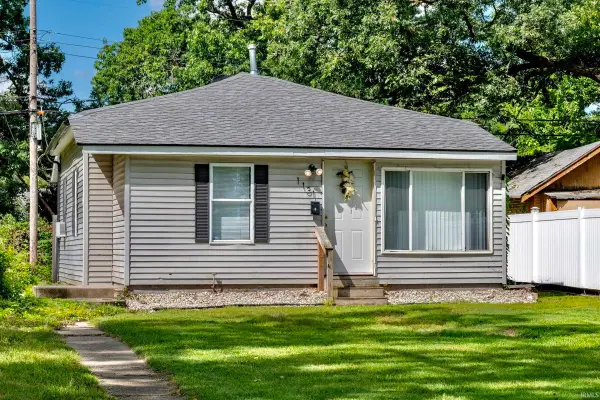 1131 Johnson Street, South Bend, IN 46628