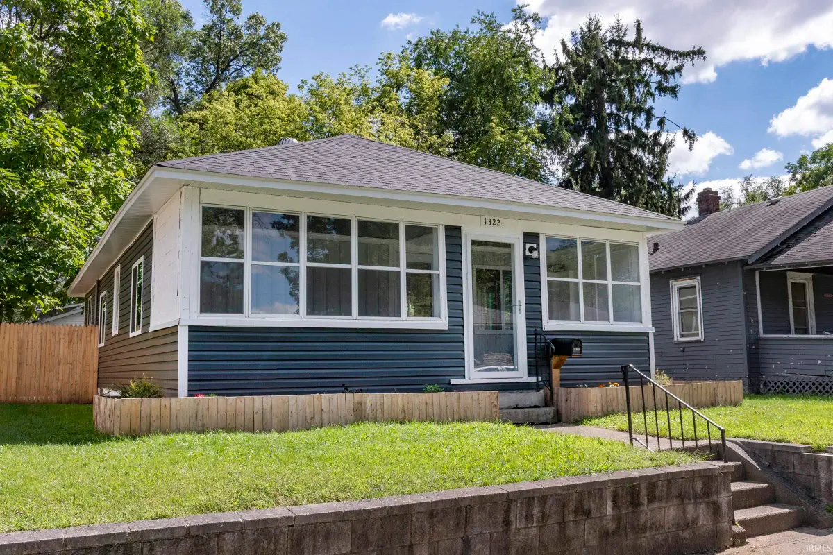 1322 Johnson Street, South Bend, IN 46628 - #1