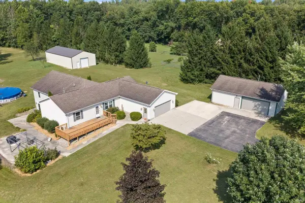 12330 County Road 4 Street, Middlebury, IN 46540
