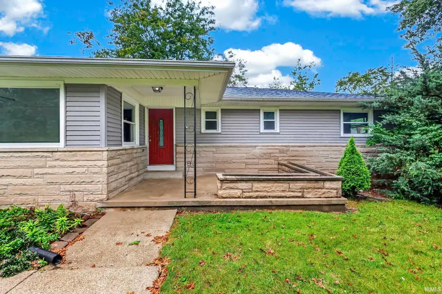 2434 N Spruce Drive, Bluffton, IN 46714 - #2