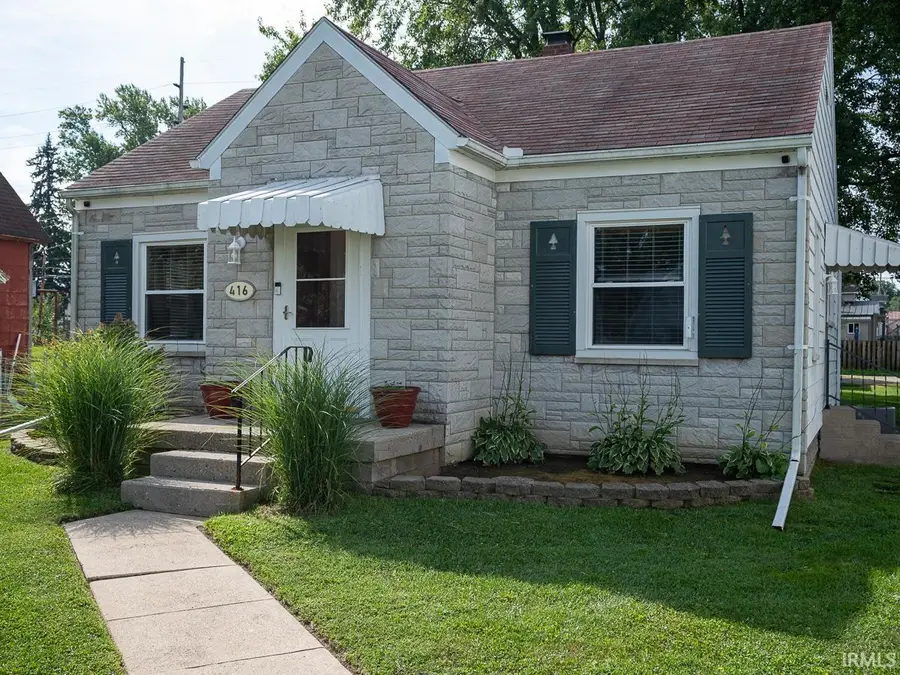 416 E North Street, Winchester, IN 47394 - #2