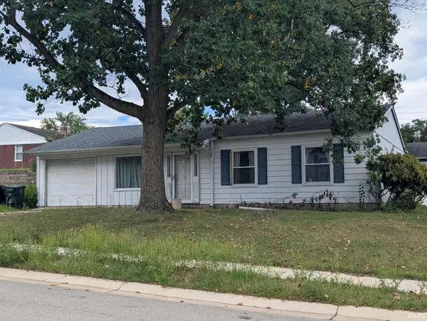 1523 Southlea Drive, South Bend, IN 46628