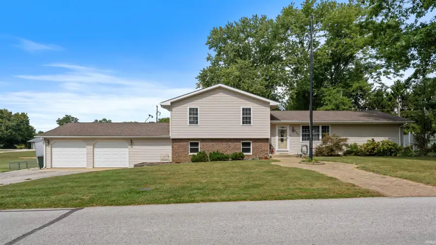 500 W Carolyn Street, Orleans, IN 47452 - #2
