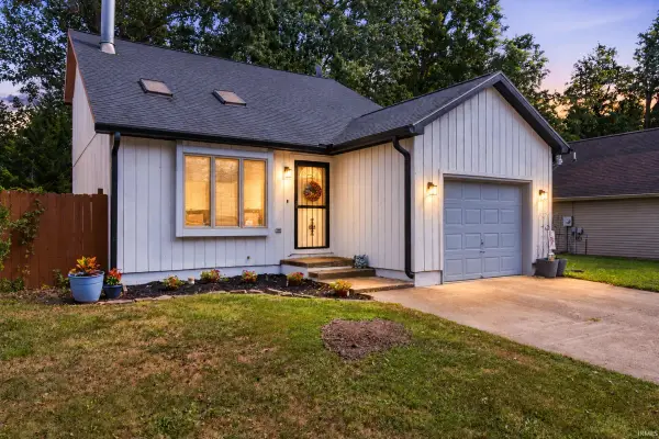 5622 Maple Lane, Newburgh, IN 47630
