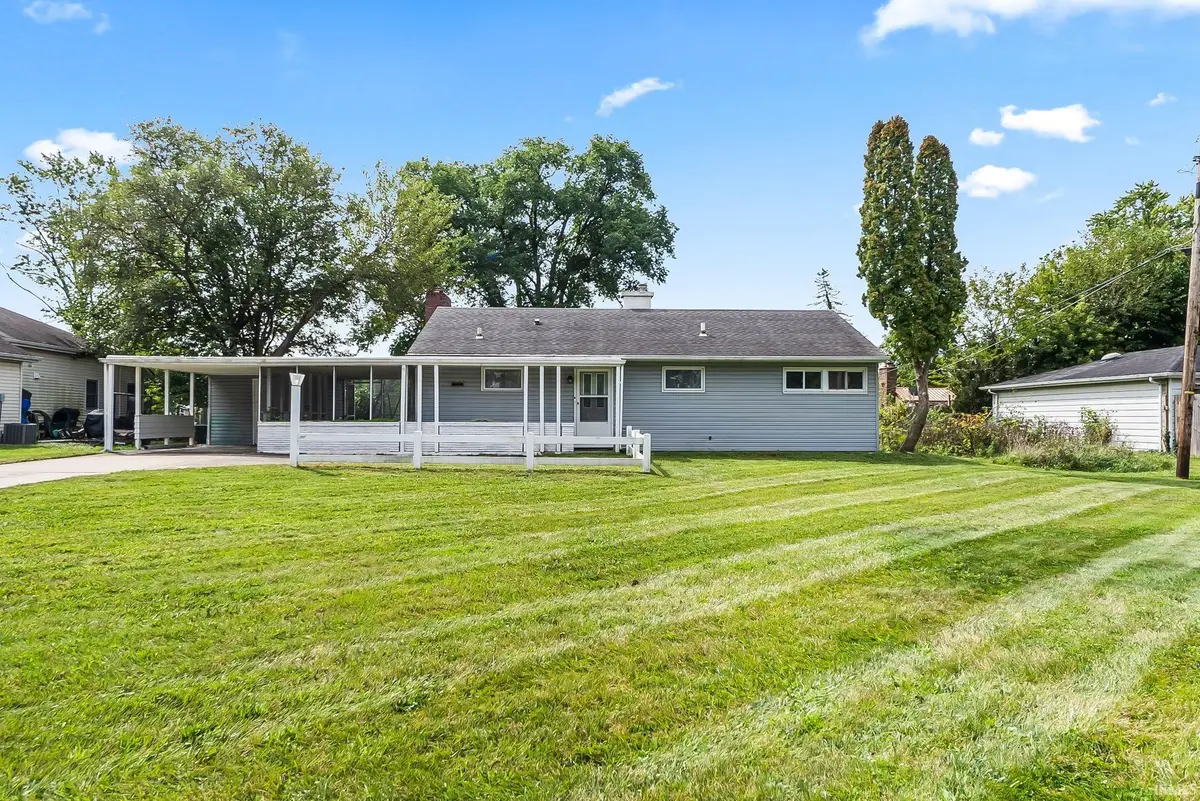 116 E Hoover Drive, Fort Wayne, IN 46816 - #1