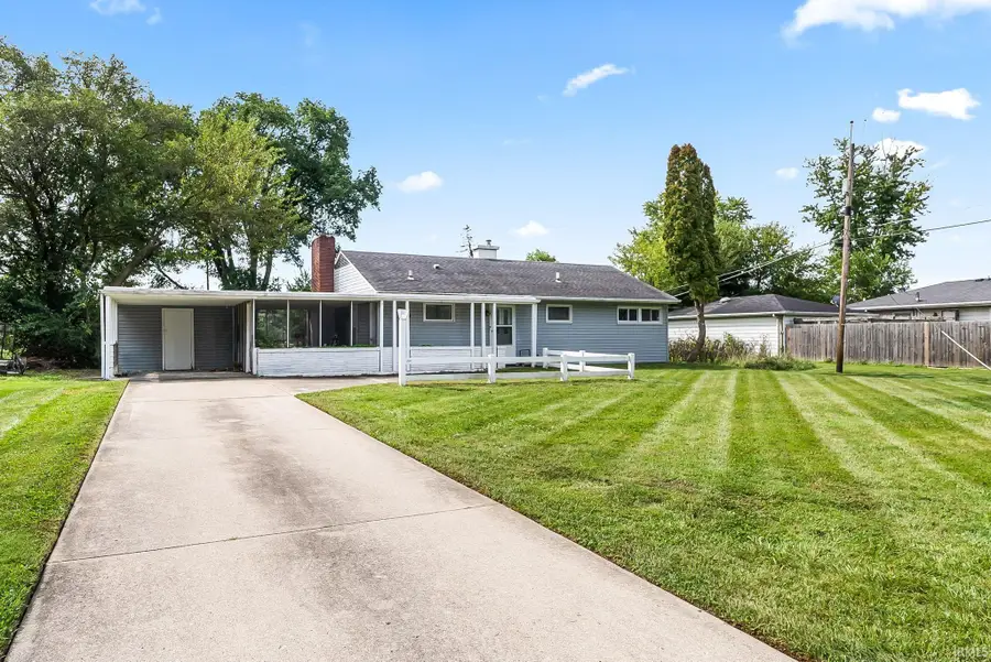 116 E Hoover Drive, Fort Wayne, IN 46816 - #2