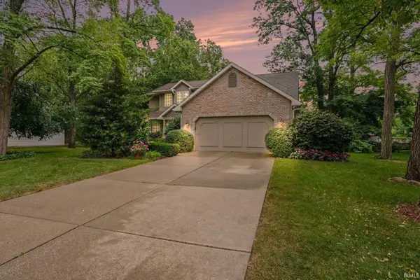 53052 Fernwood Drive, South Bend, IN 46637