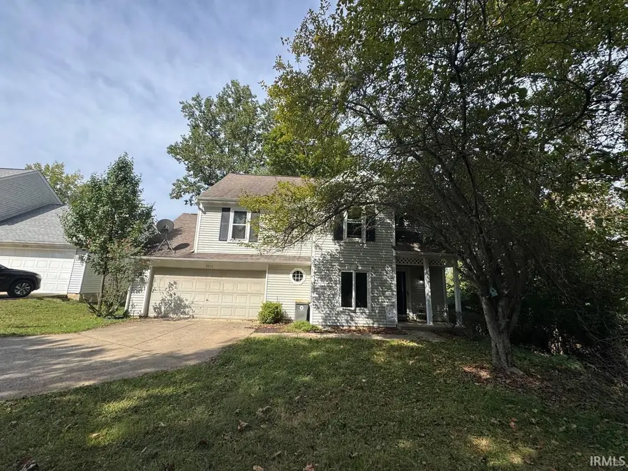 2210 S Laurelwood Circle, Bloomington, IN 47401 - #2