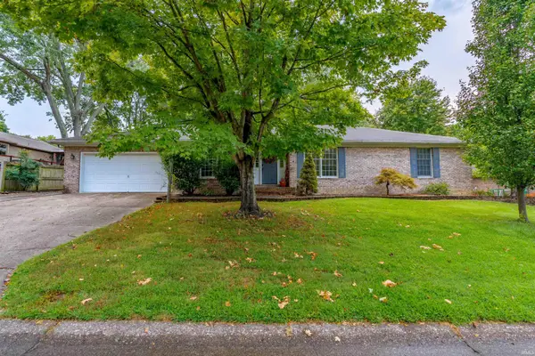 5433 Crestwood Drive, Newburgh, IN 47630
