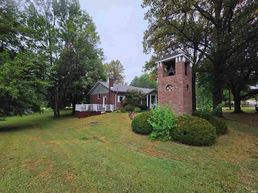 3311 E Warren Circle, Vincennes, IN 47591 - #3