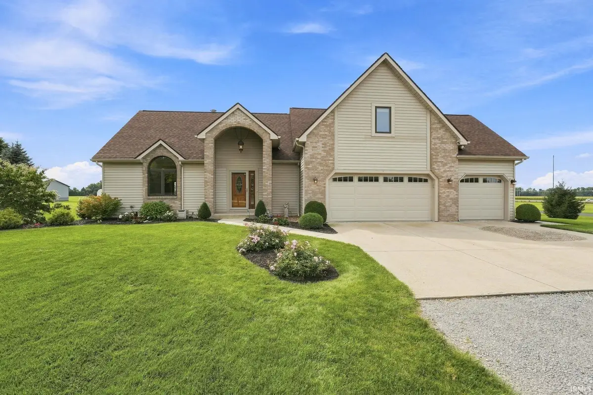 6620 Hoagland Road, Hoagland, IN 46745 - #1