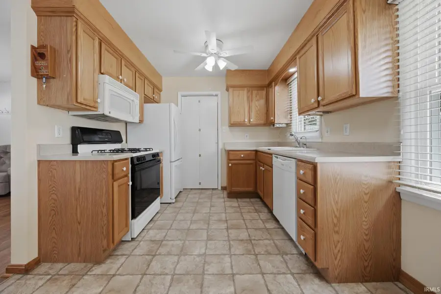 106 E Oak Street, Dale, IN 47523 - #3