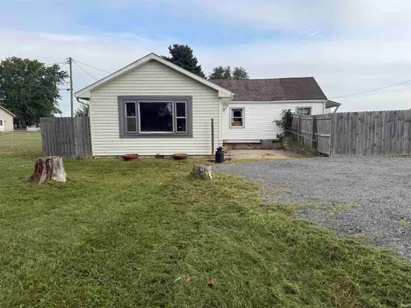 8746 W Us Highway 40, Knightstown, IN 46148