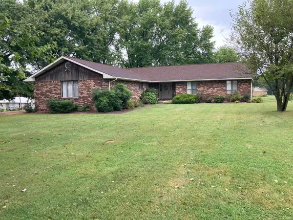7420 E State Road 64, Francisco, IN 47649