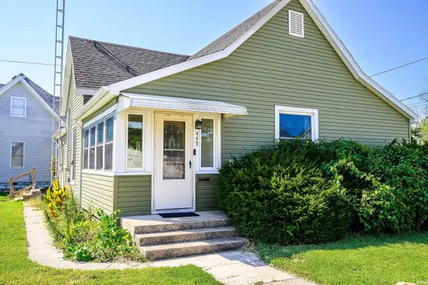 449 N 7th St Common, Mitchell, IN 47446