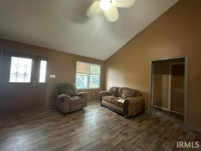 552 W Indiana Street, Upland, IN 46989 - #3