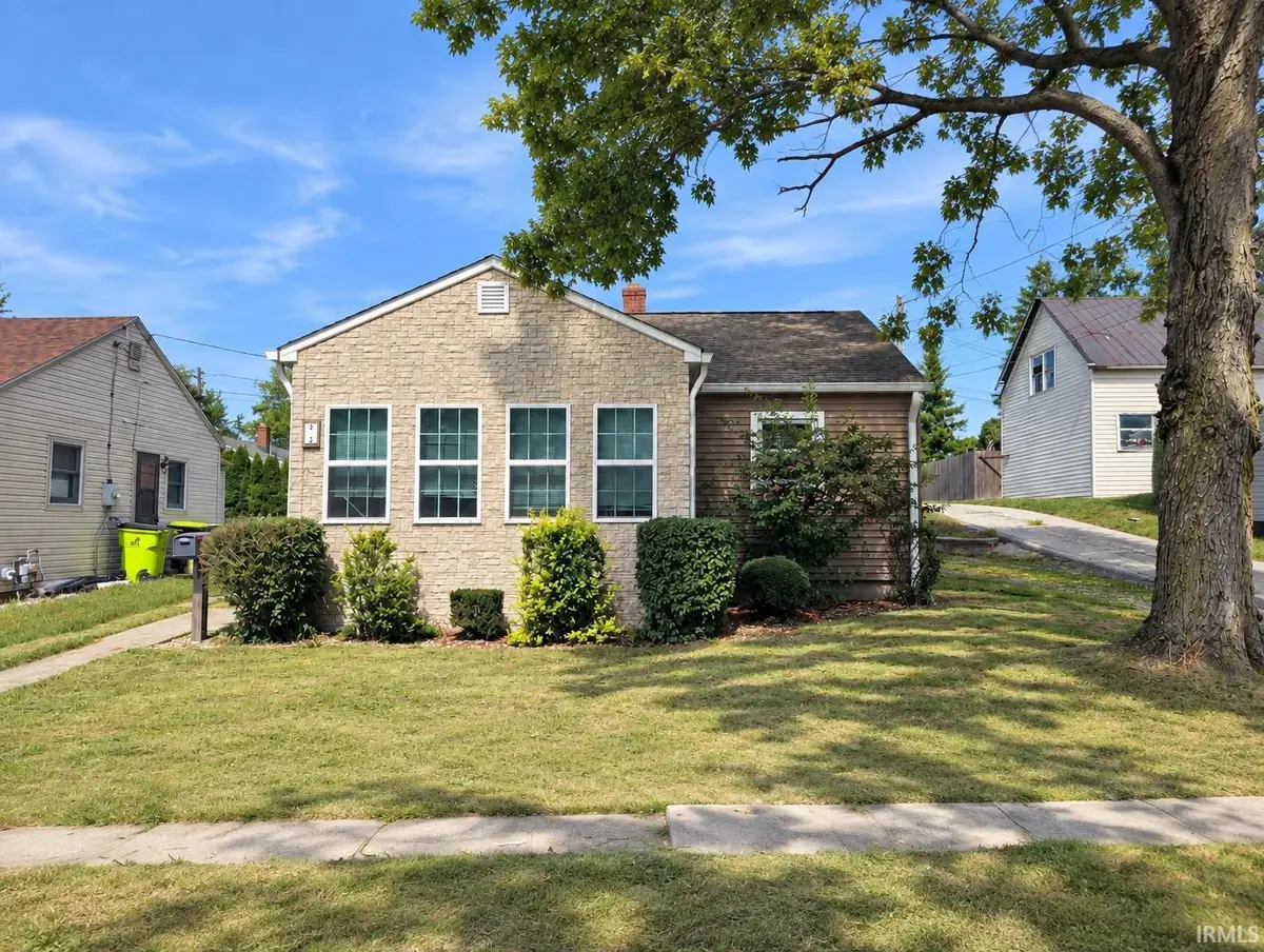 222 Mccarty Street, Huntington, IN 46750 - #1