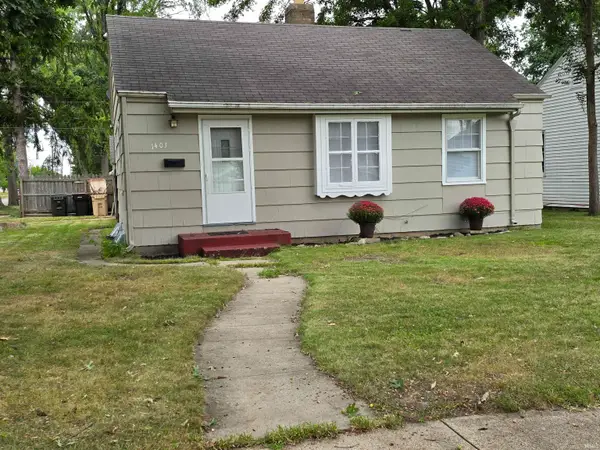 1403 E Sorin Street, South Bend, IN 46617